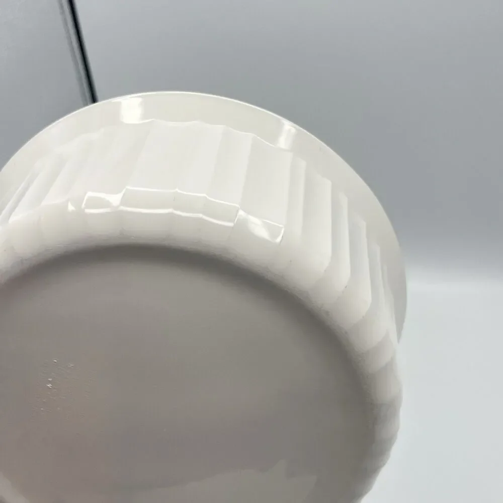 Vintage Corning Ware F-5-B French White 1.6 L Casserole Dish with No Lid